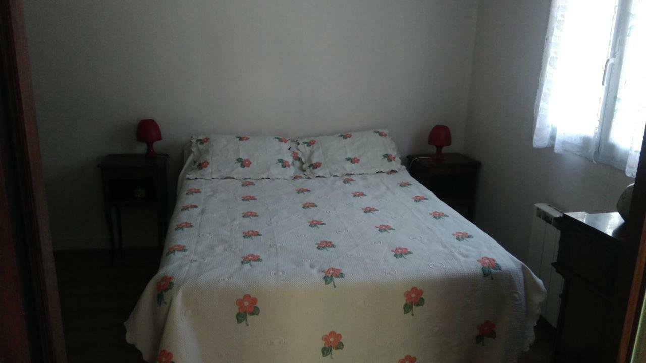 Grande Maison Sur 2000 M2 De Terrain Avec Un Studio Amenage Pour 2 Personnes2 萨利-德贝阿恩 外观 照片